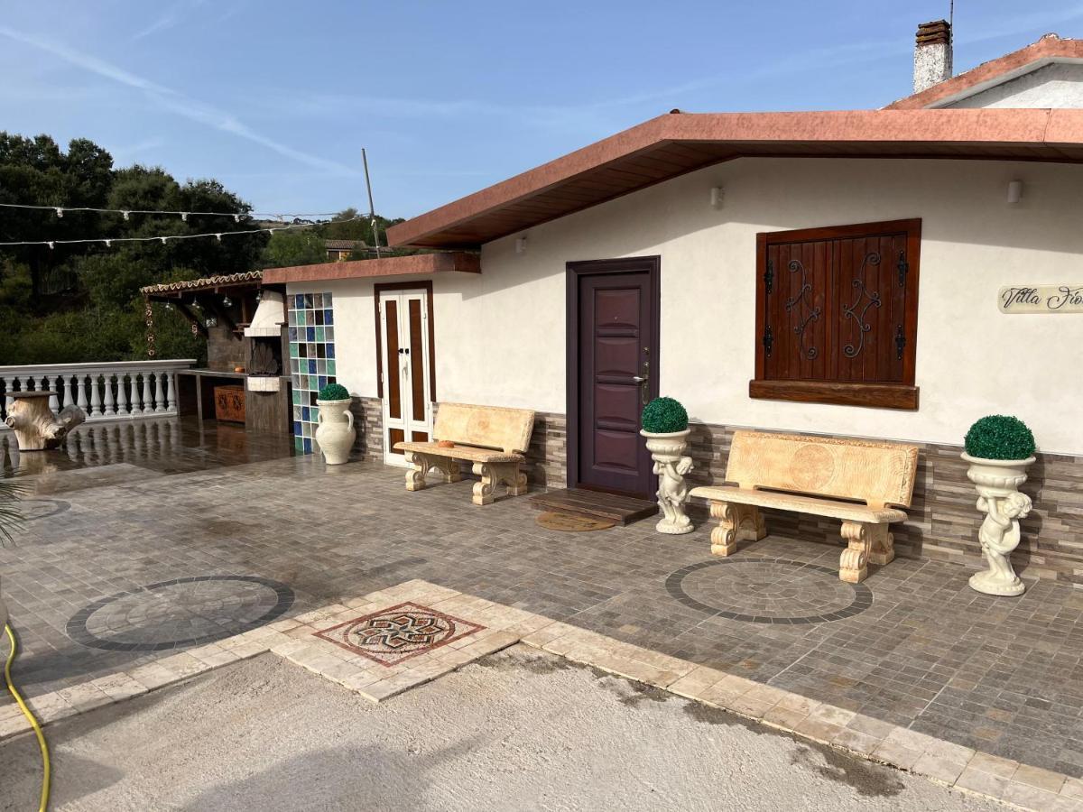Villa Fiore - Piscina E Idromassaggio Itri Exterior foto